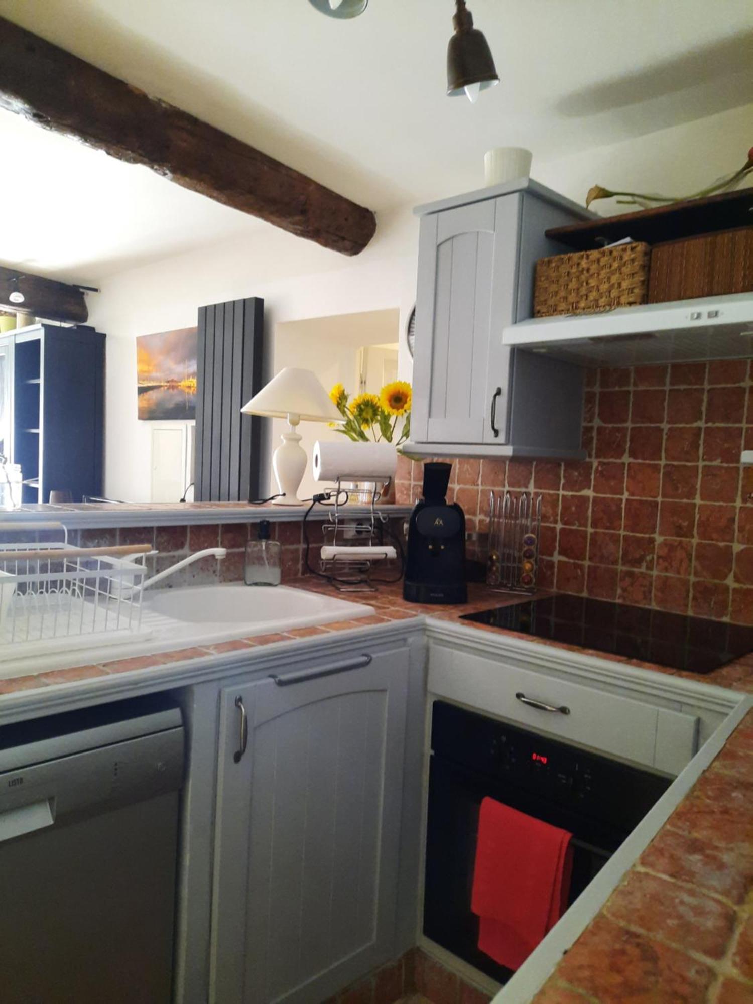 Vieille Ville 1 - Luca'S Apartment, 1 Bedroom, Max 2 Adults And 2 Kids Антиб Экстерьер фото
