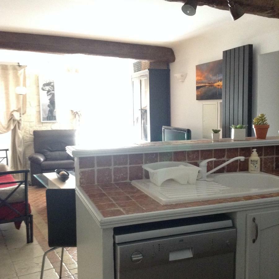 Vieille Ville 1 - Luca'S Apartment, 1 Bedroom, Max 2 Adults And 2 Kids Антиб Экстерьер фото