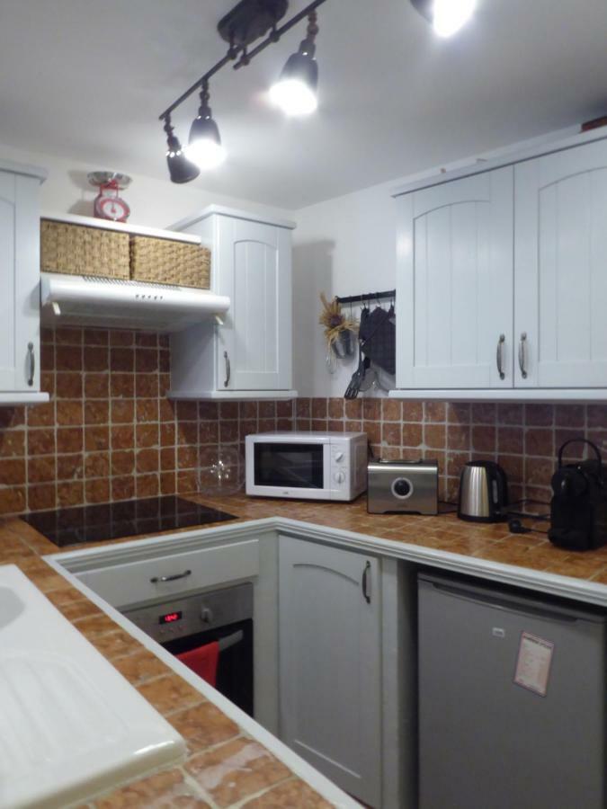 Vieille Ville 1 - Luca'S Apartment, 1 Bedroom, Max 2 Adults And 2 Kids Антиб Экстерьер фото