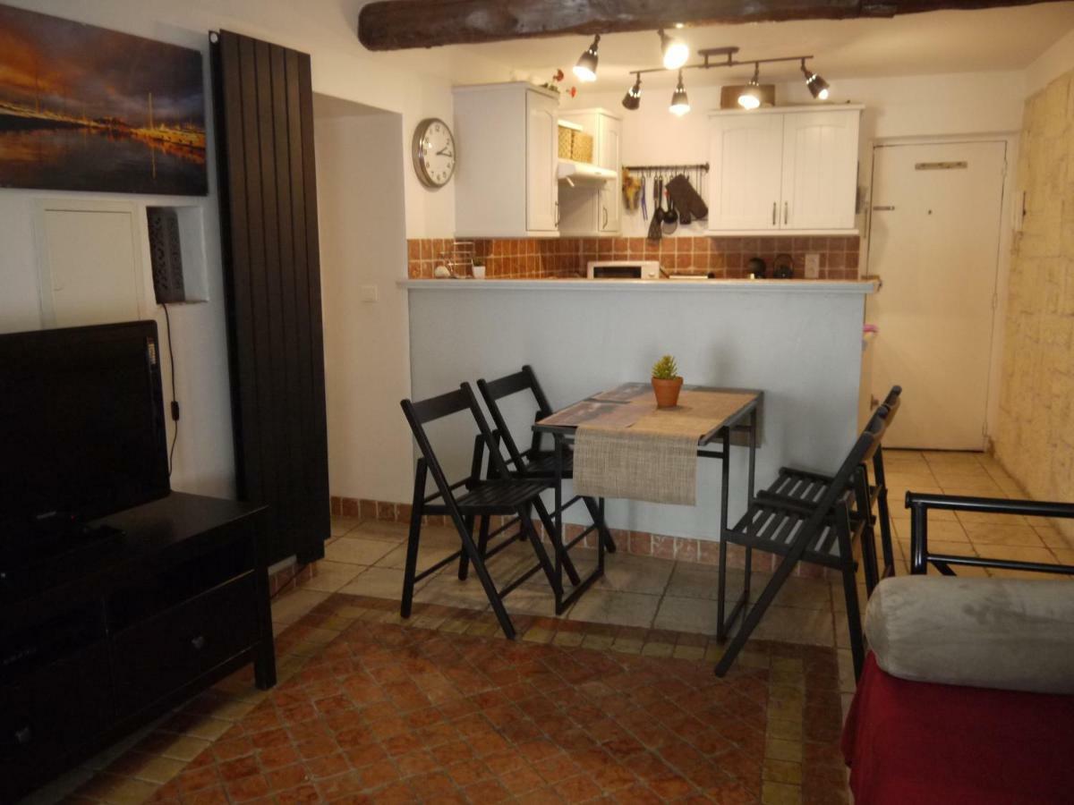 Vieille Ville 1 - Luca'S Apartment, 1 Bedroom, Max 2 Adults And 2 Kids Антиб Экстерьер фото